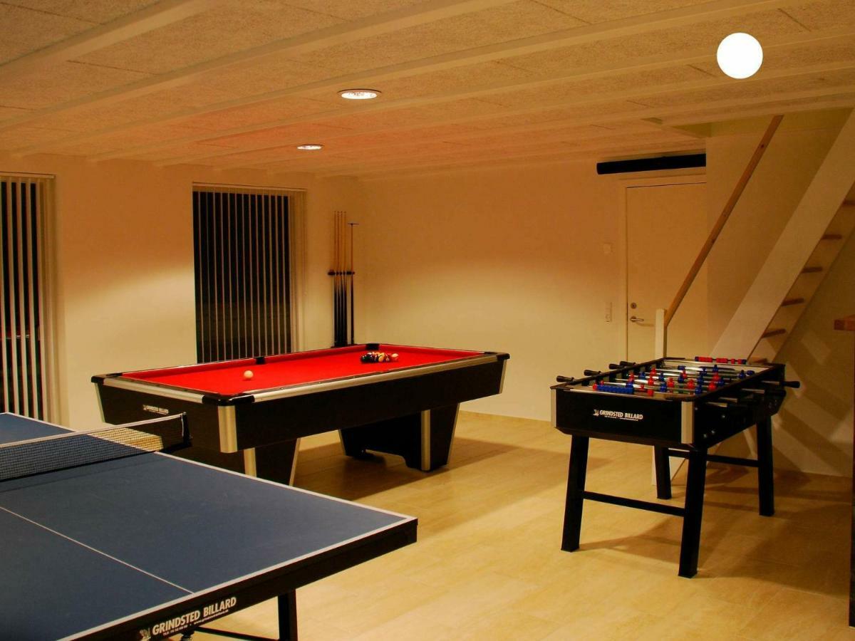 Five-Bedroom Holiday Home In Lokken 3 Екстер'єр фото