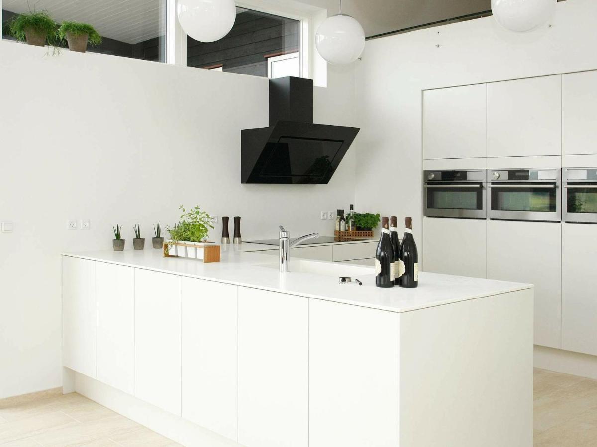 Five-Bedroom Holiday Home In Lokken 3 Екстер'єр фото