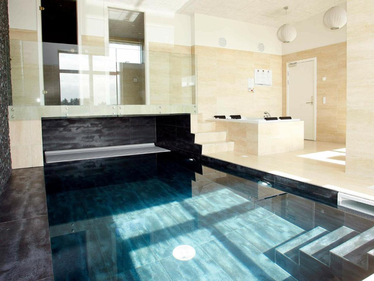 Five-Bedroom Holiday Home In Lokken 3 Екстер'єр фото
